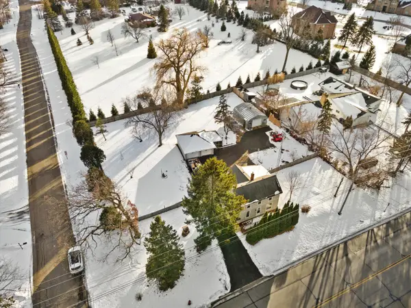 4111 12th St, Somers, WI 53144