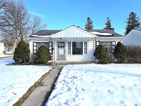 1104 S 107th St, West Allis, WI 53214