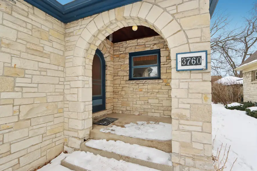 3760 N 42nd St, Milwaukee, WI 53216 - #2