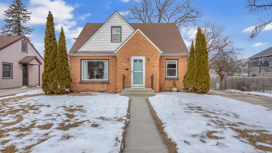 1112 Kensington Ave, Plymouth, WI 53073 - #2