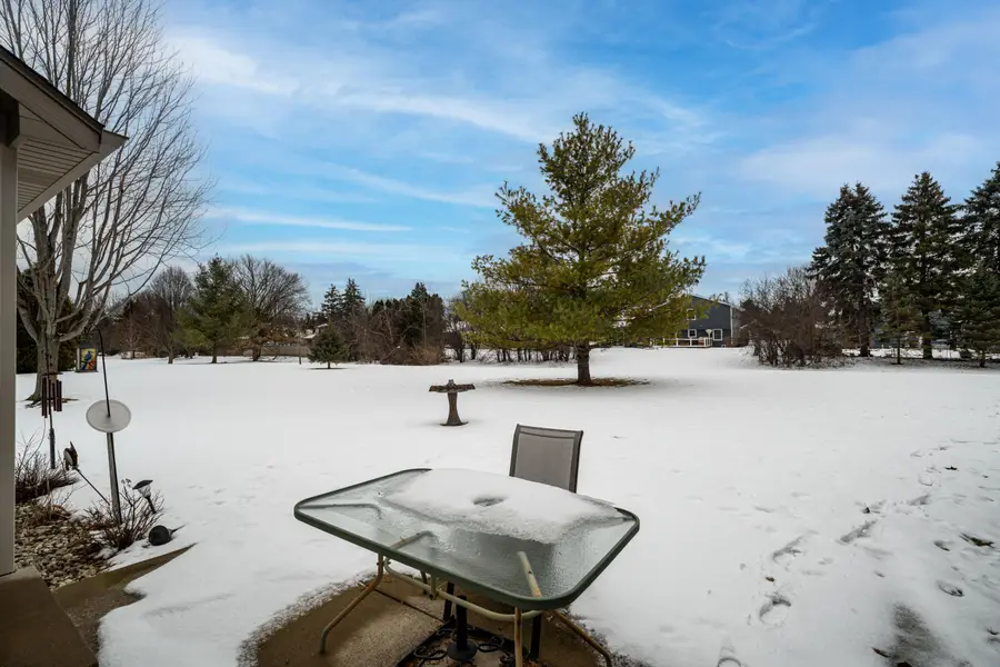 5015 Kingdom Ct, Caledonia, WI 53402 - #3