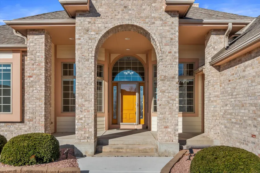 N37W22910 Wyndemere Dr, Pewaukee, WI 53072 - #3