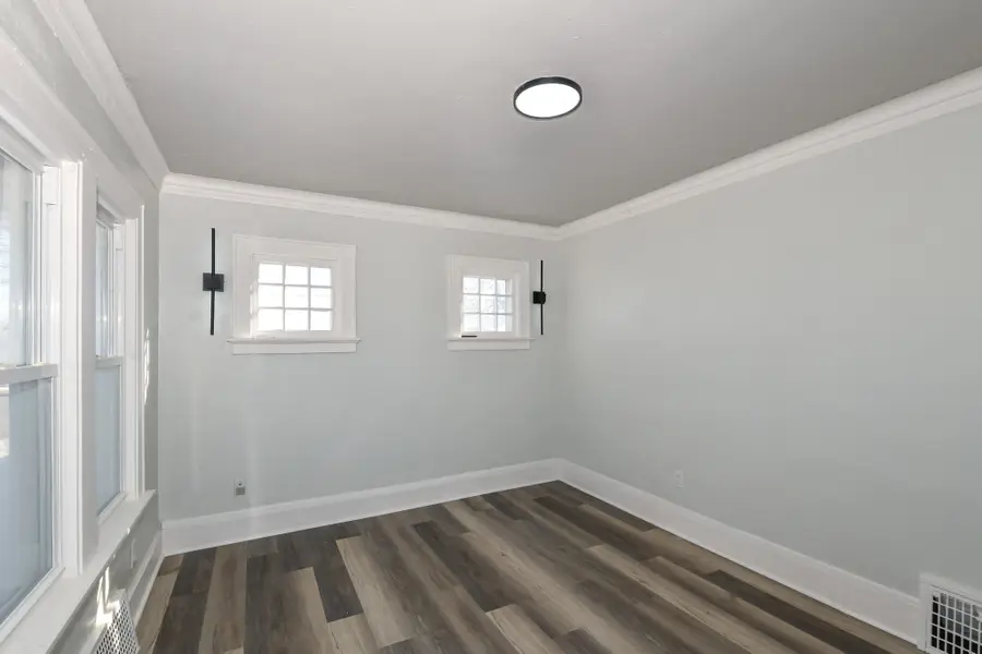 5327 W Wright St, Milwaukee, WI 53210 - #3