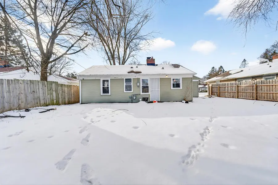 5720 W Thurston Ave, Milwaukee, WI 53218 - #3