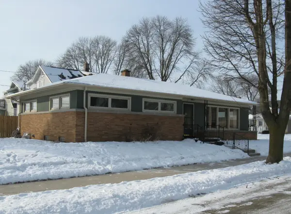 2021 Garfield Ave, Sheboygan, WI 53081