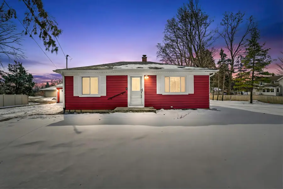 5401 Taylor Ave, Mount Pleasant, WI 53403 - #2