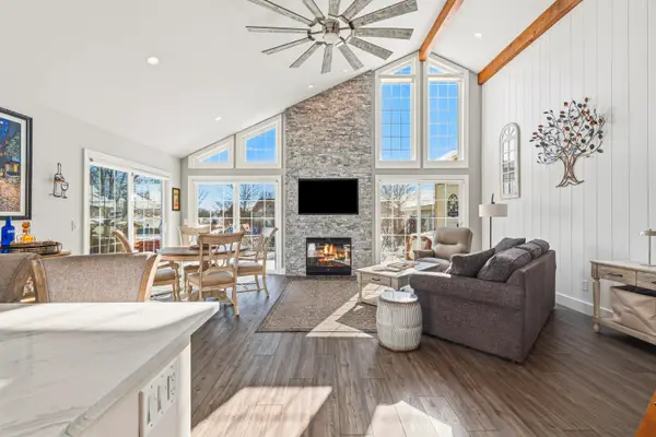 1790 Cottage Dr, Geneva, WI 53147