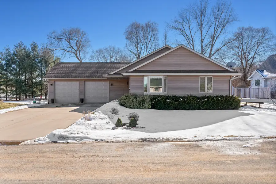 24321 Bluebird Ct, Trempealeau, WI 54661 - #2