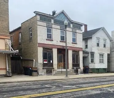 127 S Lake St, Hustisford, WI 53034