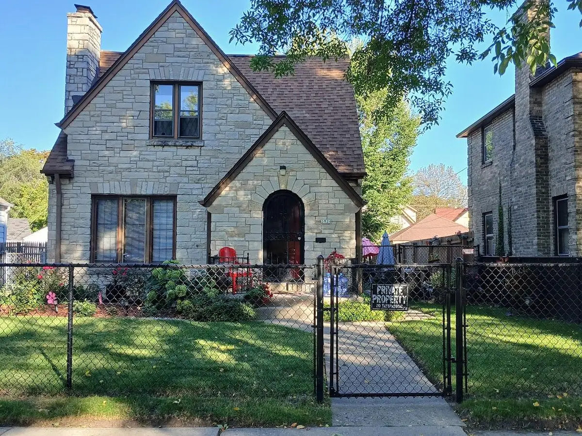 3924 N 37th St, Milwaukee, WI 53216 - #1