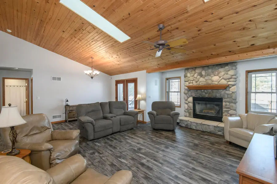 130 Chestnut Way, North Prairie, WI 53153 - #2