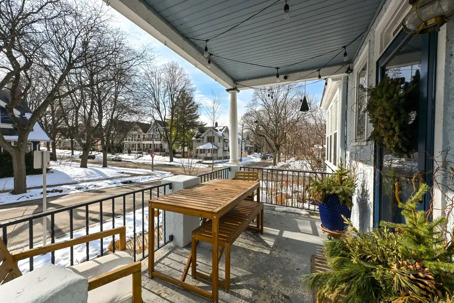 1604 E Newport Ave, Milwaukee, WI 53211 - #3