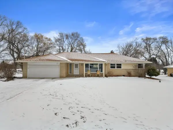 W124S8276 N Cape Rd, Muskego, WI 53150