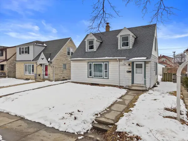 3525 S 19th St, Milwaukee, WI 53221