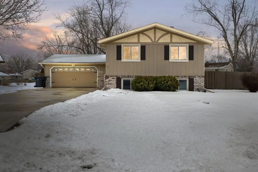 1307 Scott Dr, Mount Pleasant, WI 53406 - Image #2