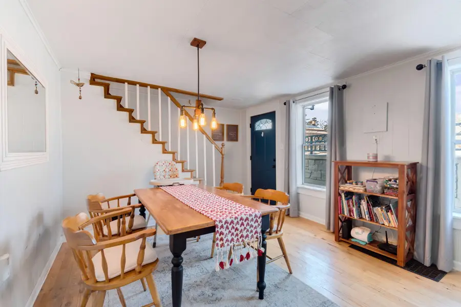 343 E Green Bay Ave, Saukville, WI 53080 - #2