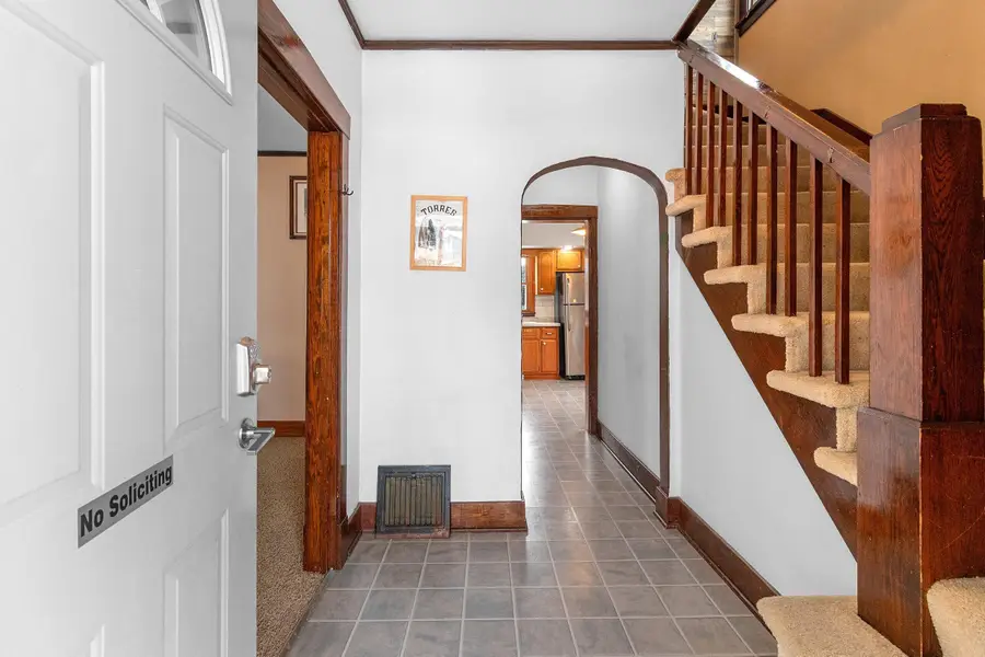 1810 S 10th St, Manitowoc, WI 54220 - #3