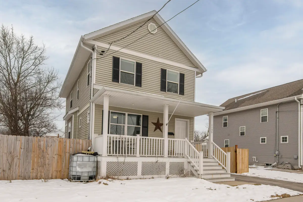 1135 White Rock Ave, Waukesha, WI 53186 - #1