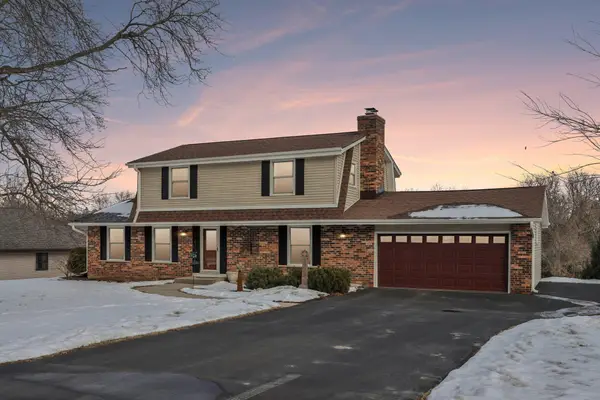 5820 S 124th St, Hales Corners, WI 53130