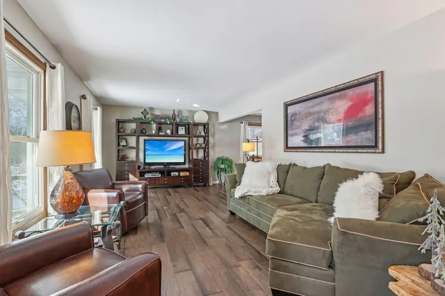 5820 S 124th St, Hales Corners, WI 53130 - #2