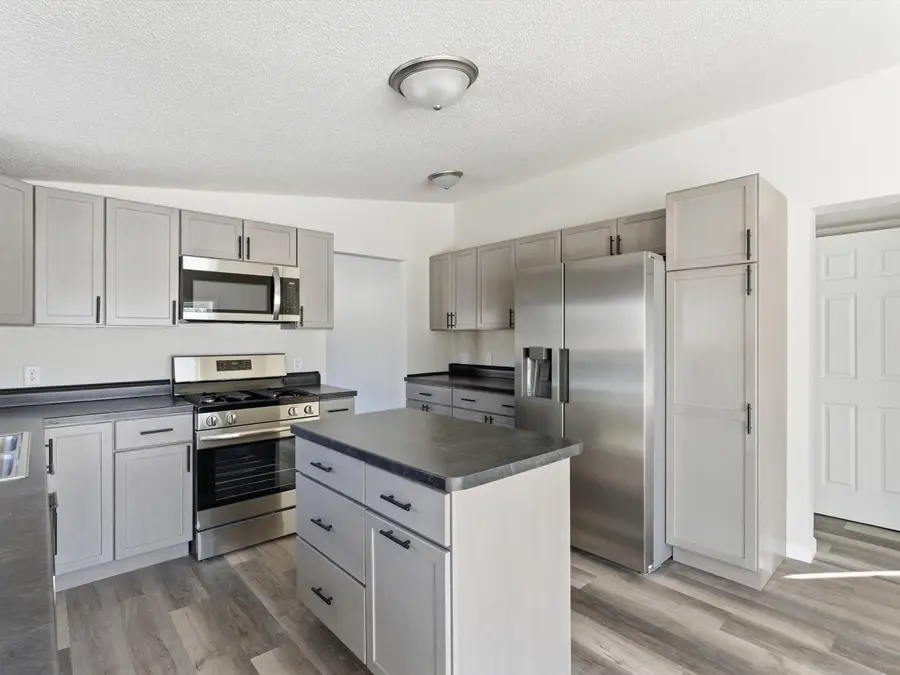 320 Lincoln Ave, Omro, WI 54963 - Image #2