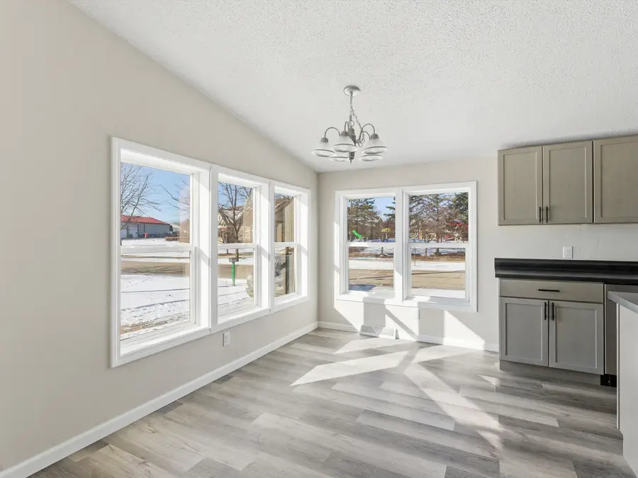 320 Lincoln Ave, Omro, WI 54963 - Image #3