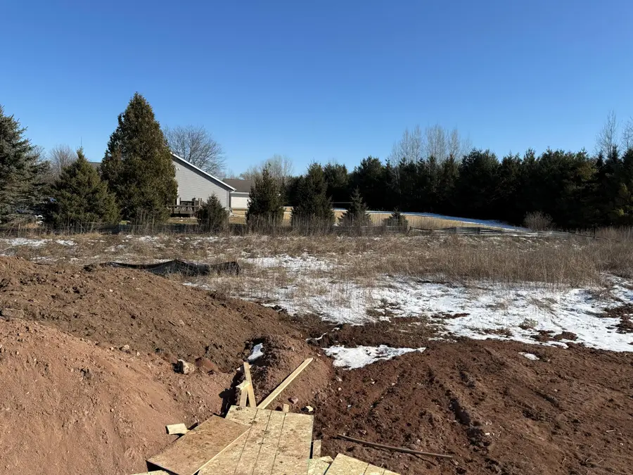 110 Wild Goose Ln, Sheboygan Falls, WI 53085 - #2