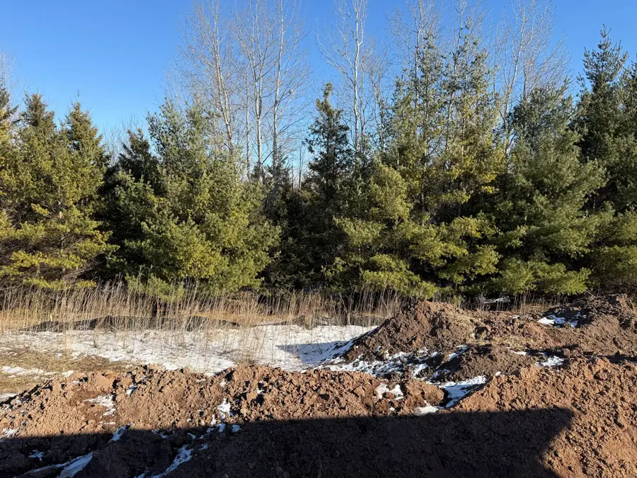 168 Wild Goose Ln, Sheboygan Falls, WI 53085 - #2