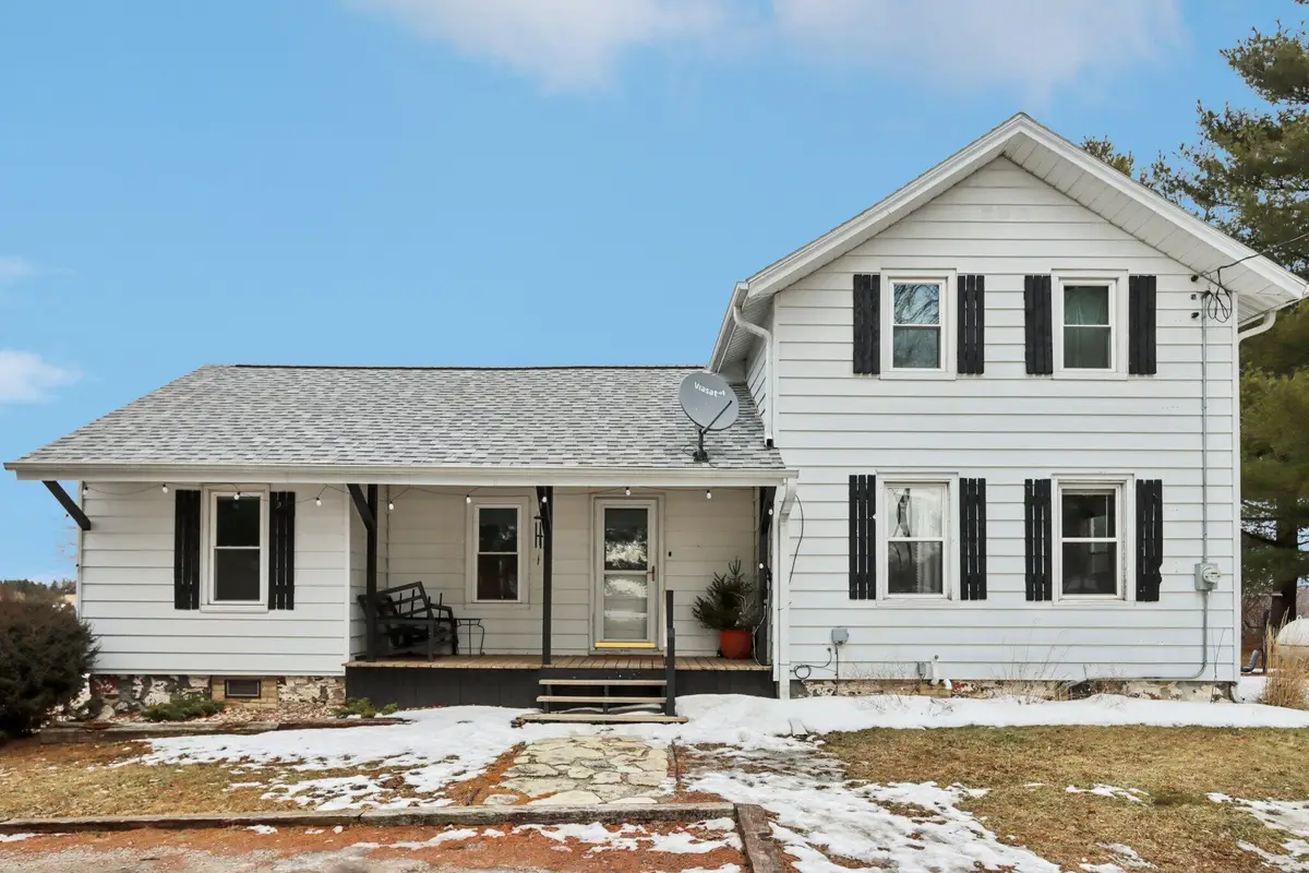 W5608 French Rd, Milford, WI 53038 - #1