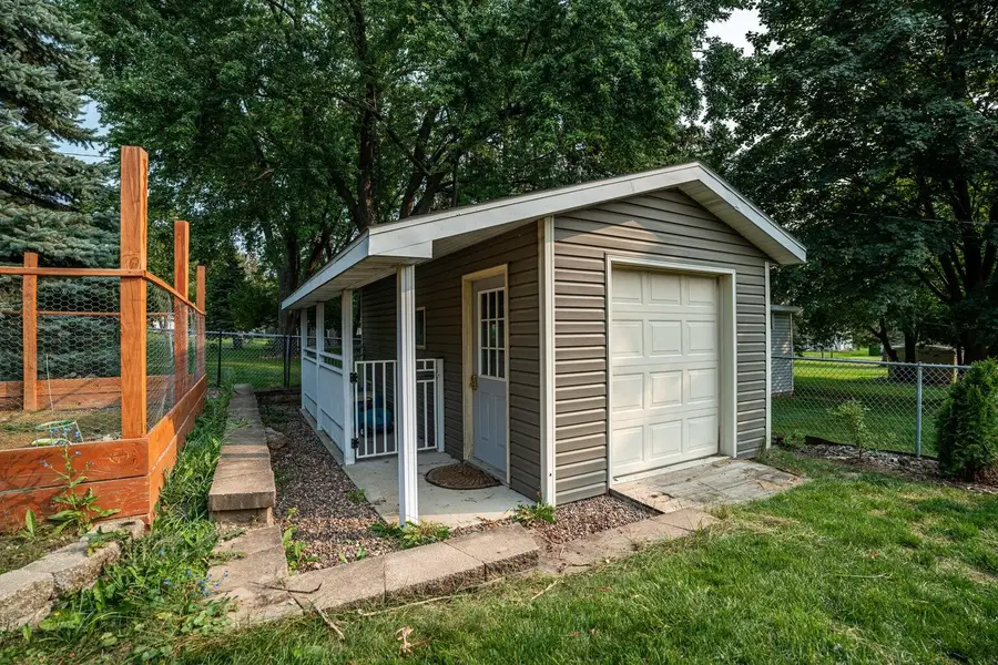 1024 Boughton St, Watertown, WI 53094 - #3