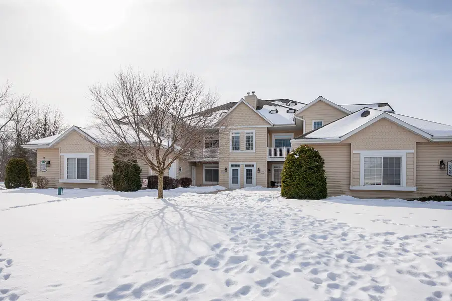 W397N5933 Autumn Woods Dr, Oconomowoc, WI 53066 - #2