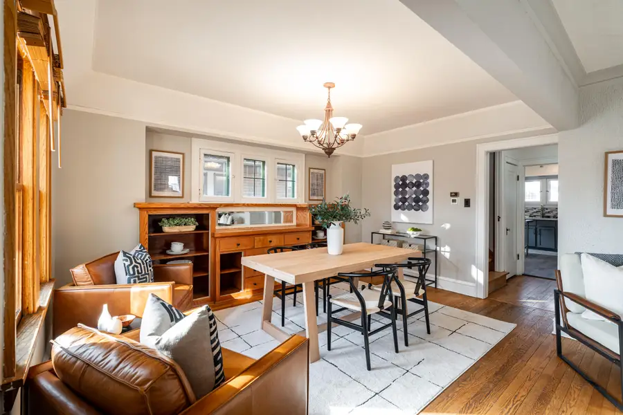 5113 N Elkhart Ave, Whitefish Bay, WI 53217 - #3