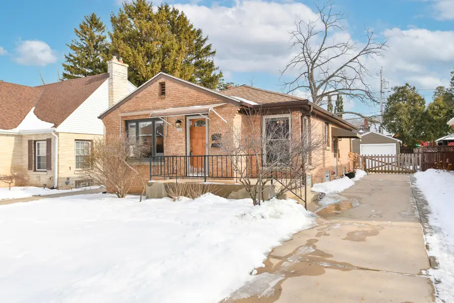 2440 S 81st St, West Allis, WI 53219 - #2