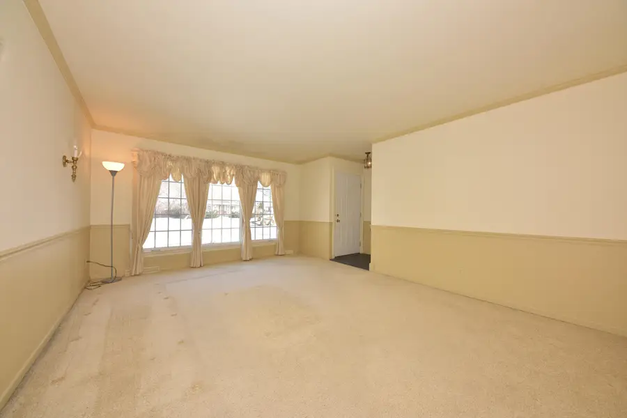 2431 E Dale Ave, Cudahy, WI 53110 - #3