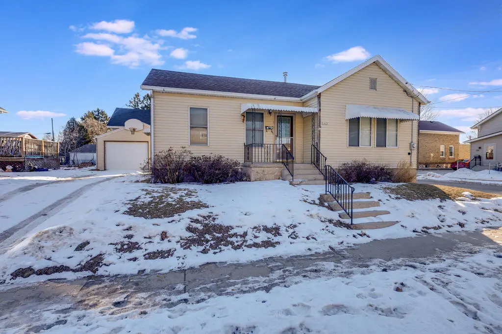 1423 S 14th St, Manitowoc, WI 54220 - #1