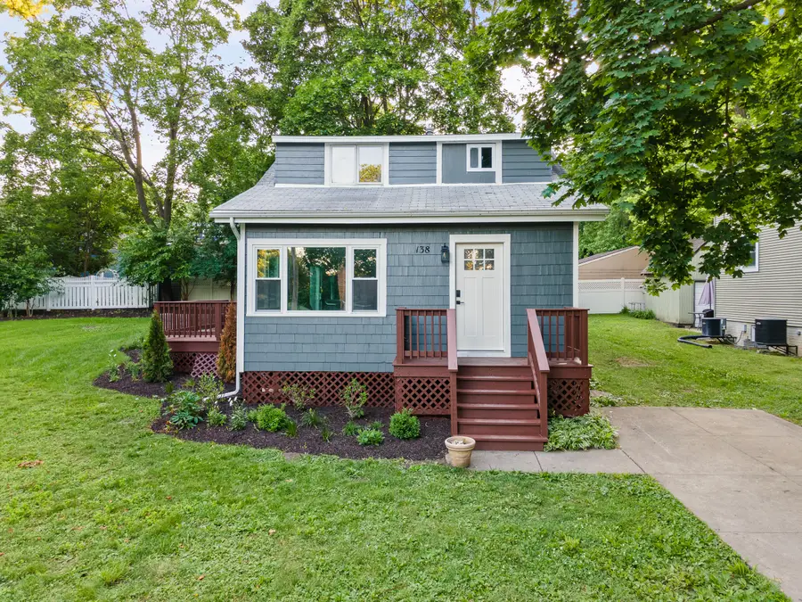 138 Vernon St, Williams Bay, WI 53191 - #2