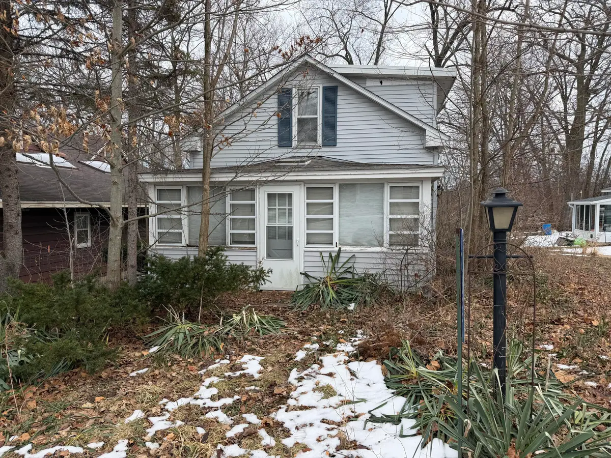 12323 233rd Ave, Trevor, WI 53179 - #1