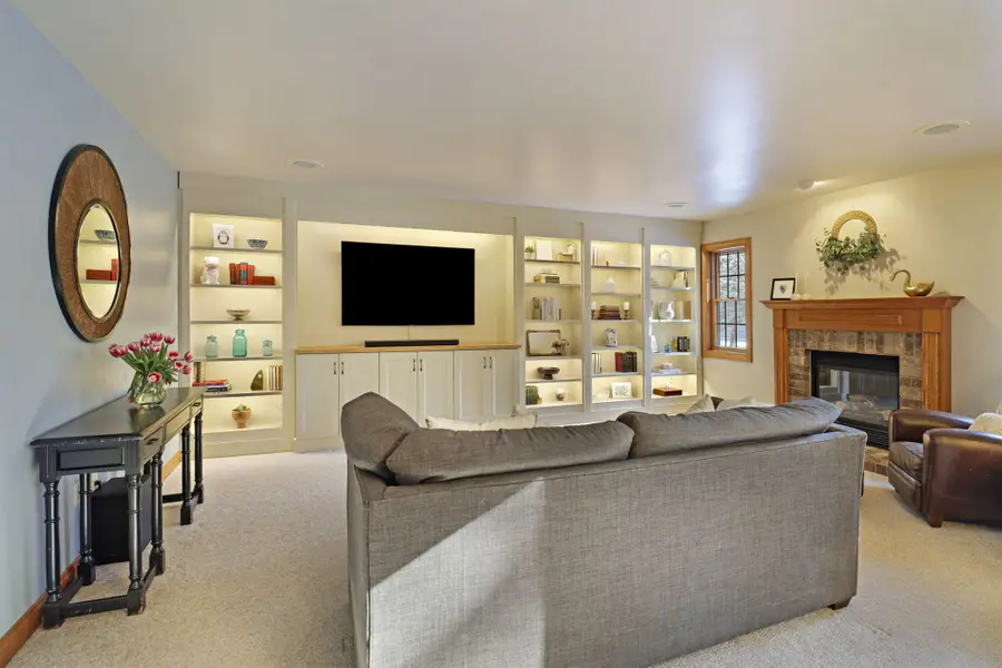 1100 Cooper Hawk Dr, Burlington, WI 53105 - #3