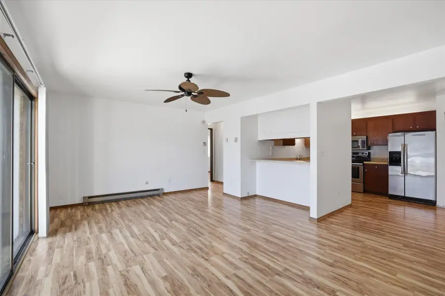 3195 W Mangold Ave, Greenfield, WI 53221 - #3