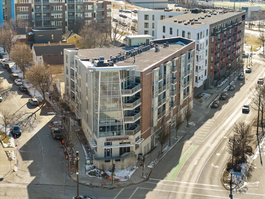 1541 N Jefferson St, Milwaukee, WI 53202 - #3