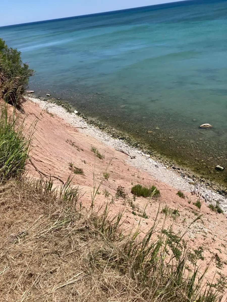 604 Lakeshore Dr, Kewaunee, WI 54216 - #2