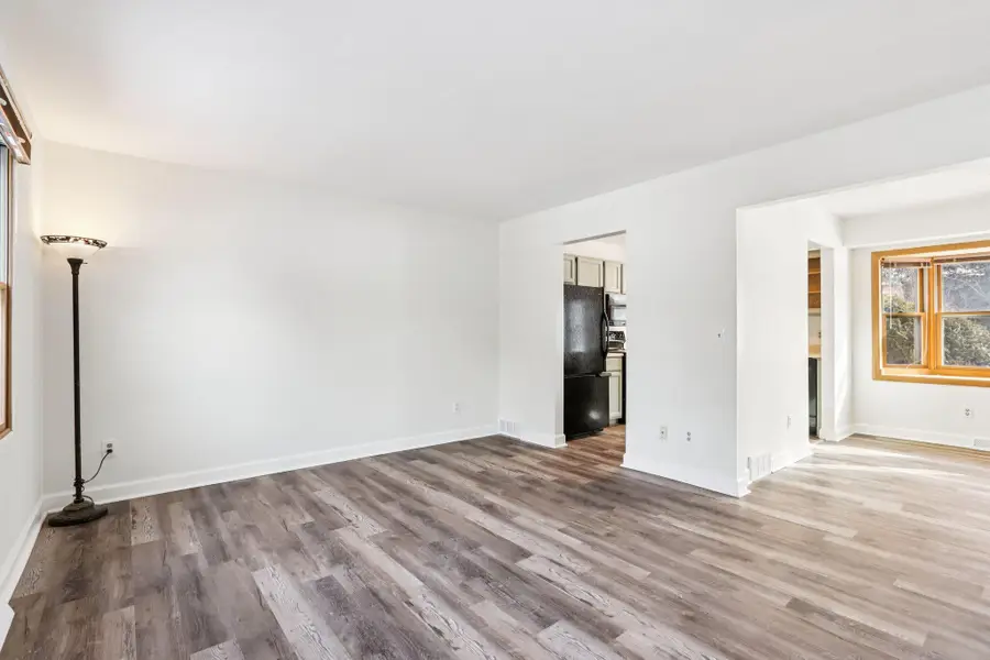 402 Highland Dr, Wales, WI 53183 - #2