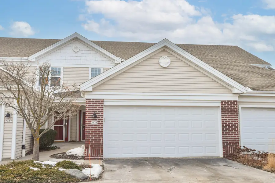 7179 W Rawson Ave, Franklin, WI 53132 - #2