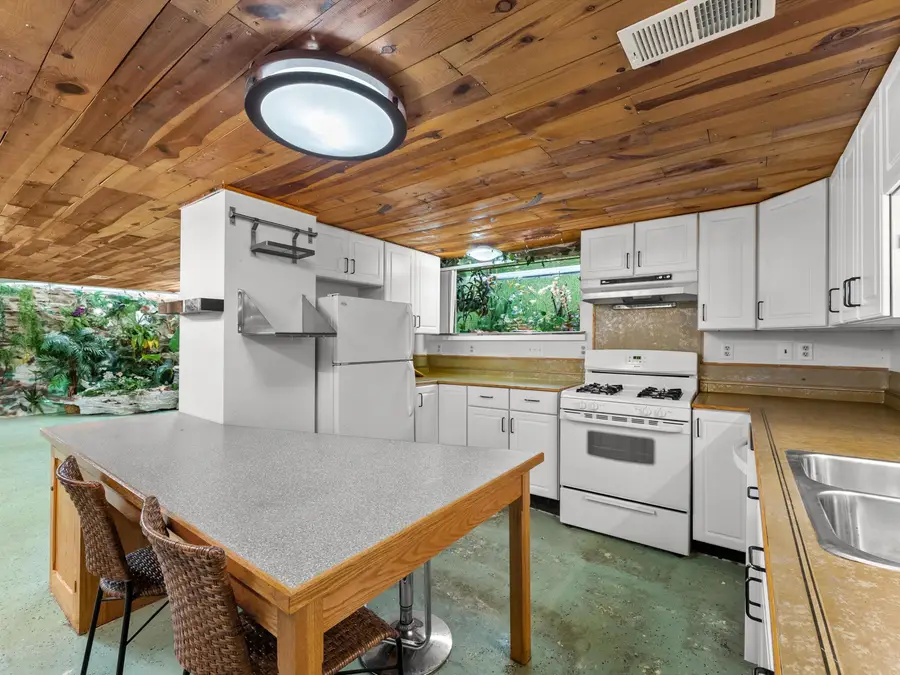 327 Superior Ave, Sheboygan, WI 53081 - #2