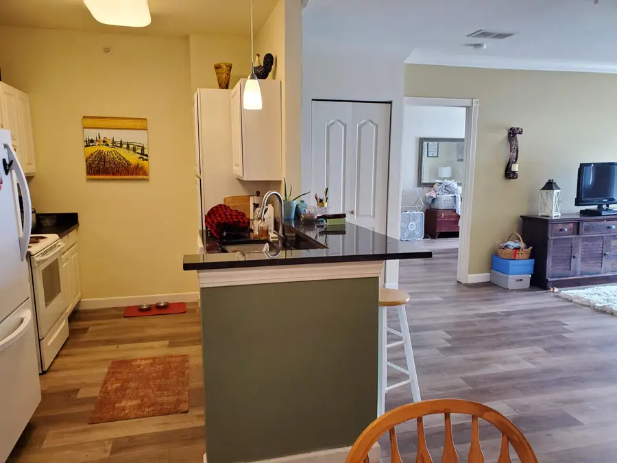 2728 Northview Rd, Waukesha, WI 53188 - #3