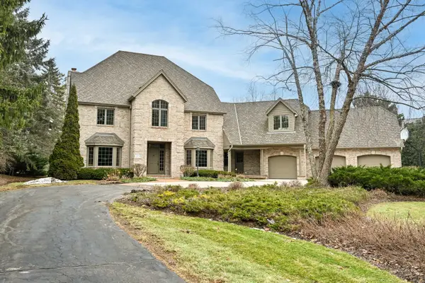 11024 N River Trl, Mequon, WI 53092