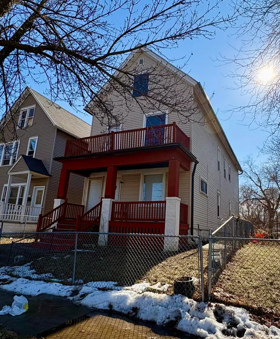 3127 W Garfield Ave, Milwaukee, WI 53208 - #2