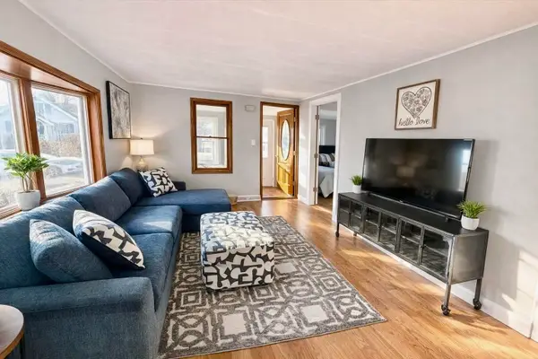 3448 S Illinois Ave, Milwaukee, WI 53207