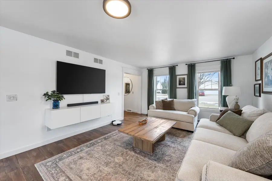 286 Julie Anna Ct, Belgium, WI 53004 - #3