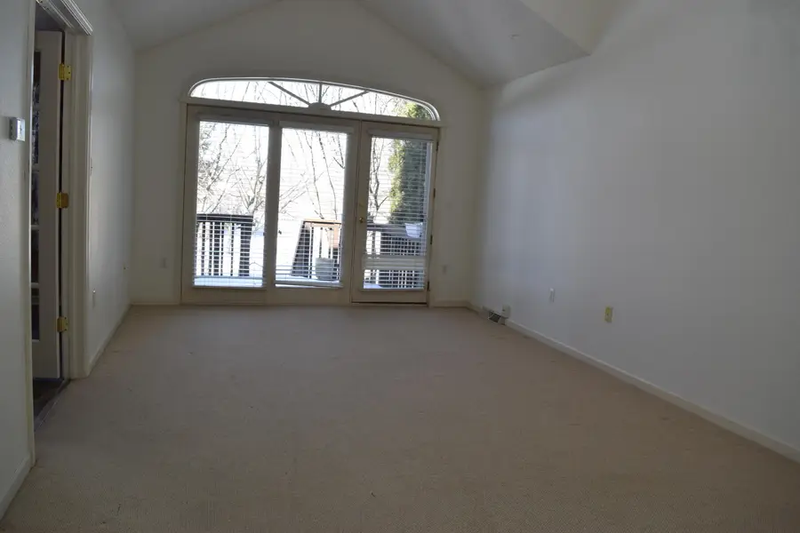 N21W24202 Cumberland Dr, Pewaukee, WI 53072 - #3